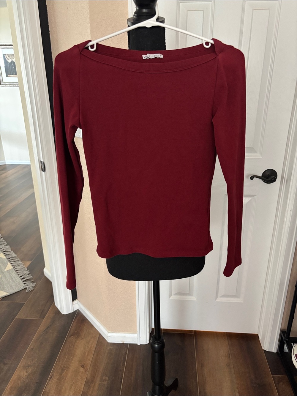 Zara Women's Long Sleeve Boatneck Top - Burgundy
